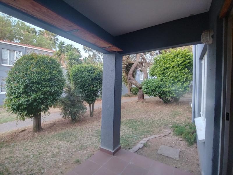 To Let 2 Bedroom Property for Rent in Radiokop Gauteng