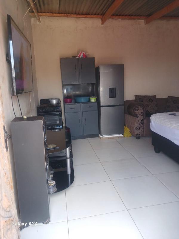 3 Bedroom Property for Sale in Zonkezizwe Gauteng