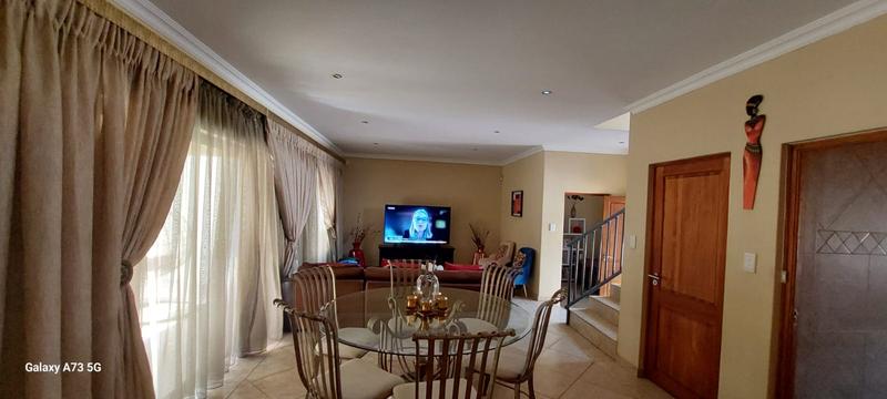 4 Bedroom Property for Sale in Amandasig Gauteng