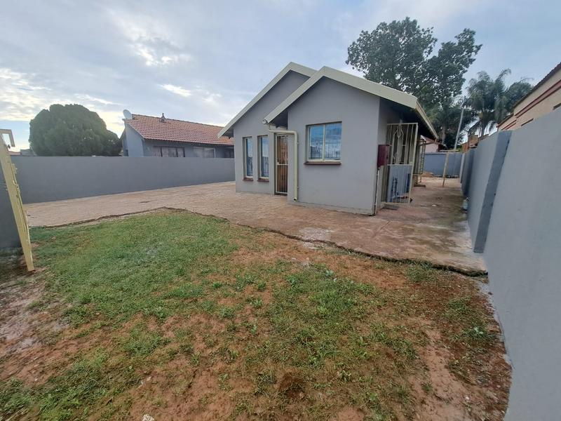 2 Bedroom Property for Sale in Soshanguve XX Gauteng