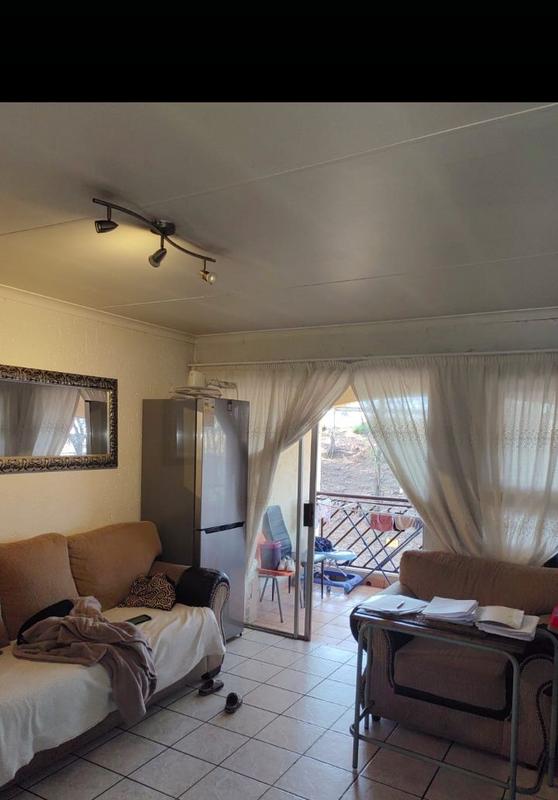 2 Bedroom Property for Sale in Palm Springs Gauteng