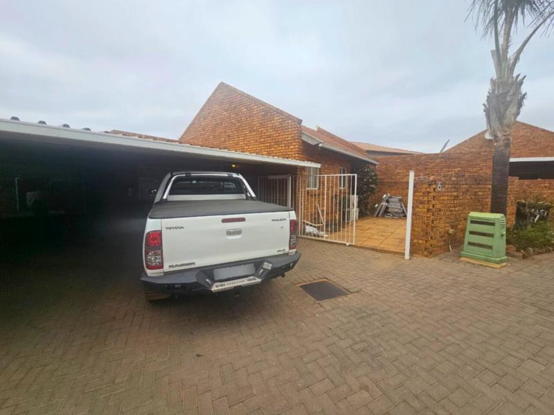 2 Bedroom Property for Sale in Pomona Gauteng