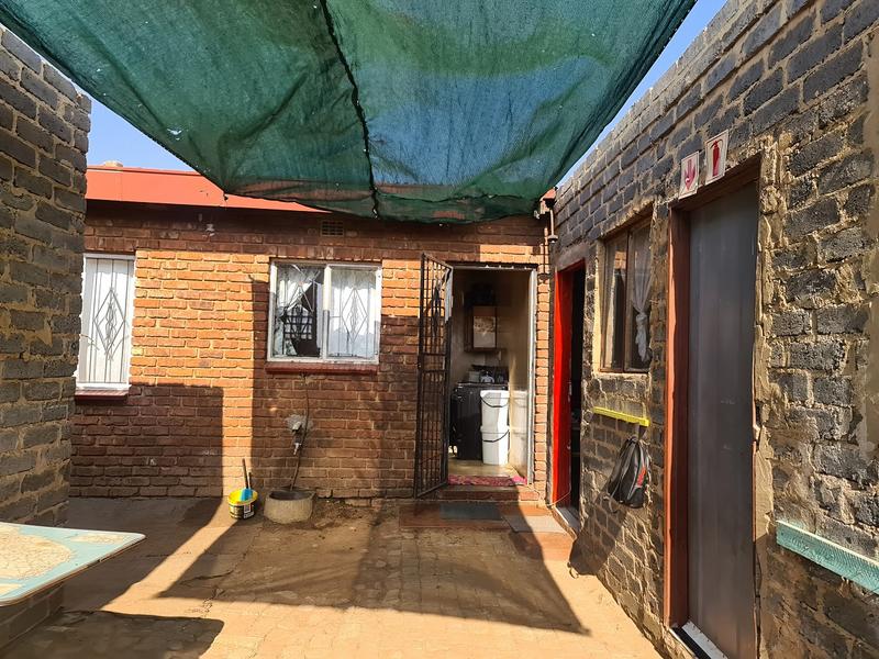 2 Bedroom Property for Sale in Orange Farm Gauteng