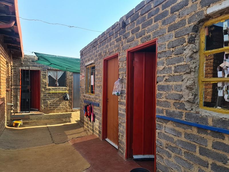 2 Bedroom Property for Sale in Orange Farm Gauteng