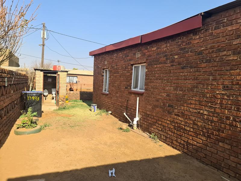 2 Bedroom Property for Sale in Orange Farm Gauteng