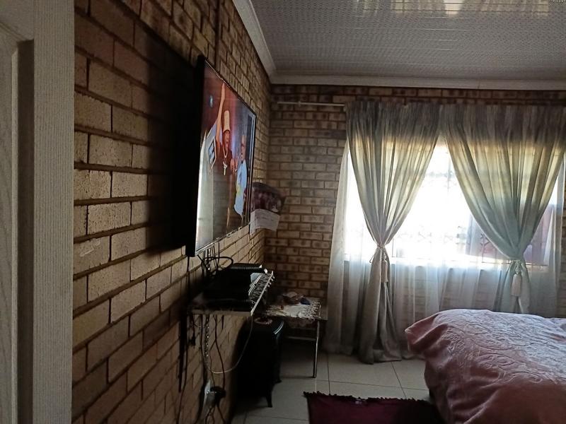 4 Bedroom Property for Sale in Vanderbijlpark CW Gauteng