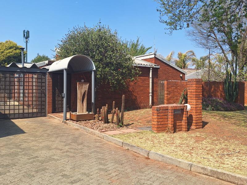 4 Bedroom Property for Sale in Presidents Dam Gauteng