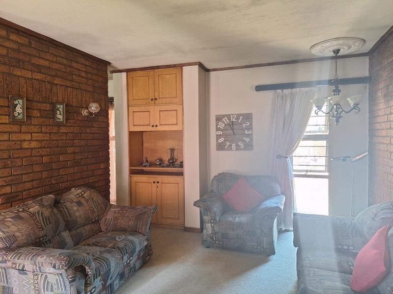 4 Bedroom Property for Sale in Presidents Dam Gauteng