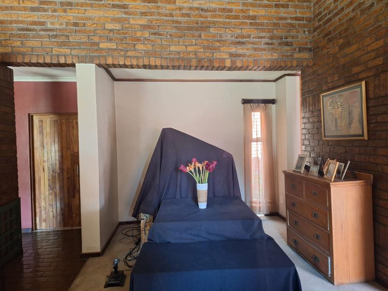 4 Bedroom Property for Sale in Presidents Dam Gauteng