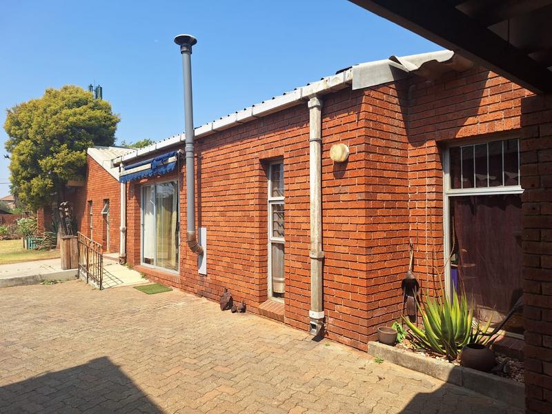 4 Bedroom Property for Sale in Presidents Dam Gauteng