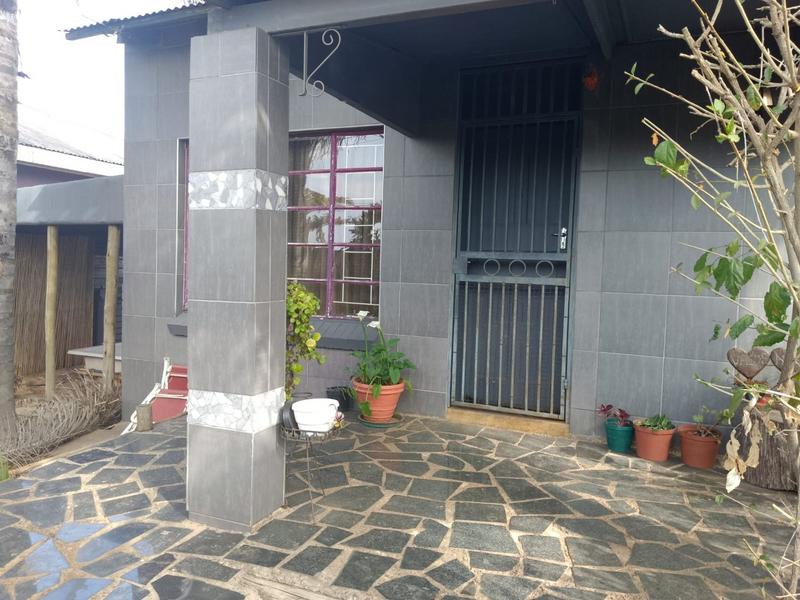 To Let 2 Bedroom Property for Rent in Randgate Gauteng