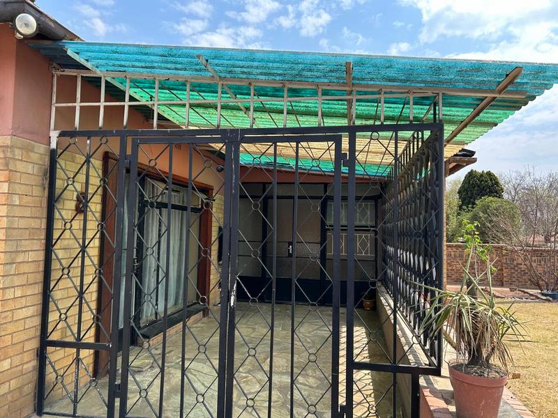 4 Bedroom Property for Sale in Rewlatch Gauteng