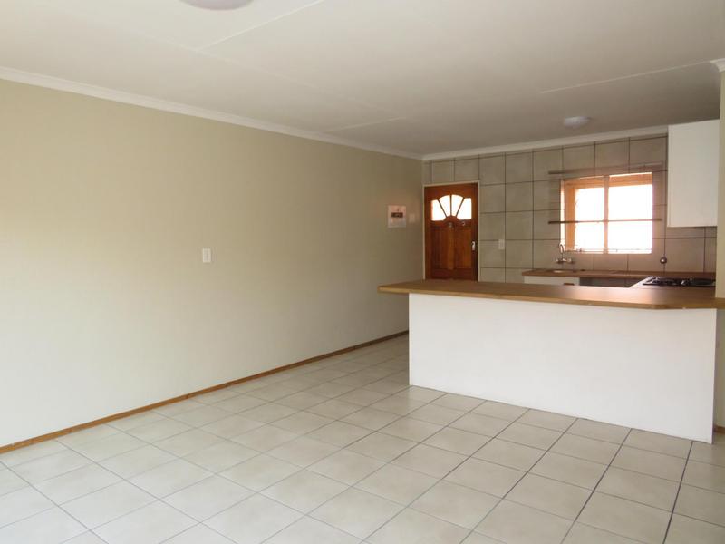 2 Bedroom Property for Sale in Helderkruin Gauteng