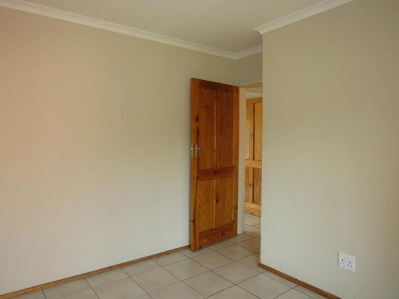 2 Bedroom Property for Sale in Helderkruin Gauteng