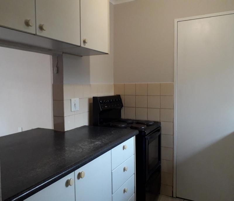 To Let 2 Bedroom Property for Rent in Sonneglans Gauteng