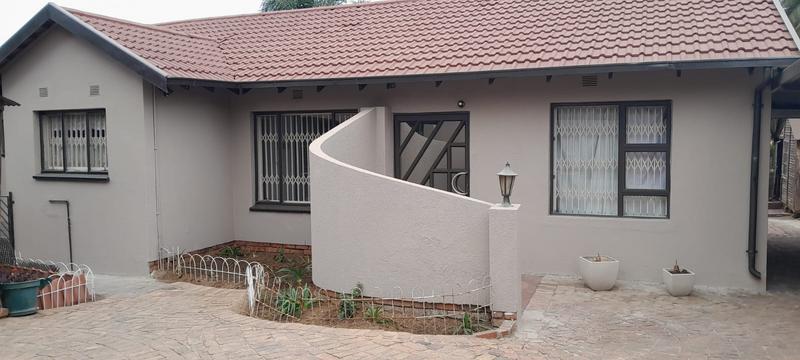 6 Bedroom Property for Sale in Norkem Park Gauteng