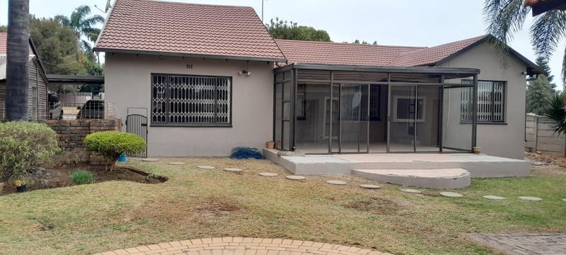 6 Bedroom Property for Sale in Norkem Park Gauteng