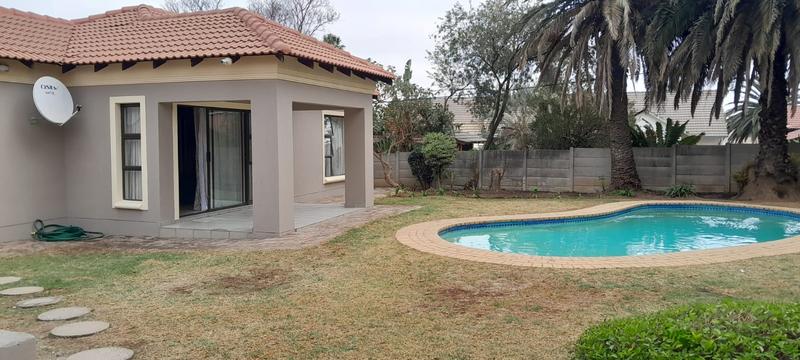 6 Bedroom Property for Sale in Norkem Park Gauteng