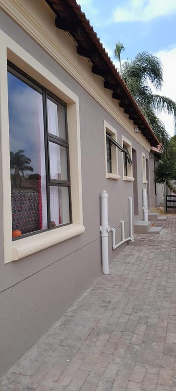 6 Bedroom Property for Sale in Norkem Park Gauteng