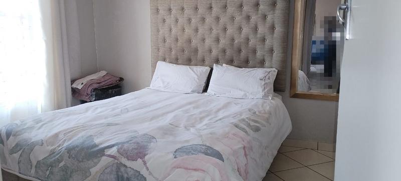 3 Bedroom Property for Sale in Rosslyn Gauteng