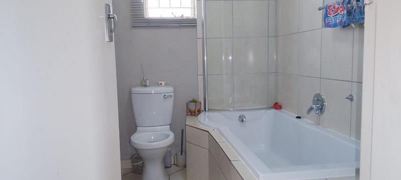 3 Bedroom Property for Sale in Rosslyn Gauteng