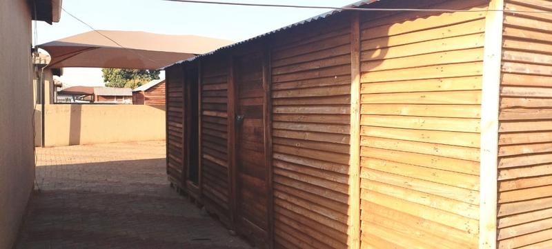 2 Bedroom Property for Sale in The Orchards Gauteng