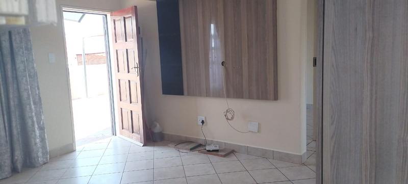 2 Bedroom Property for Sale in The Orchards Gauteng