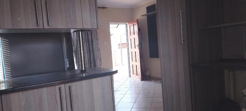 2 Bedroom Property for Sale in The Orchards Gauteng