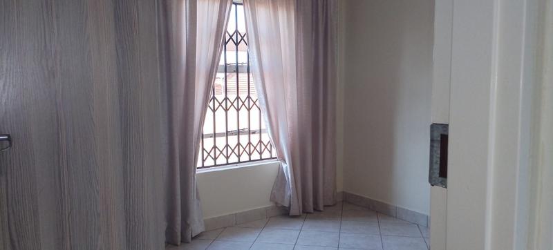 2 Bedroom Property for Sale in The Orchards Gauteng