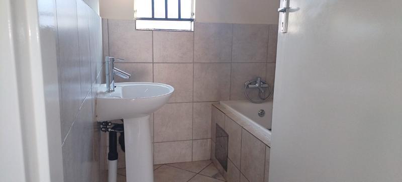 2 Bedroom Property for Sale in The Orchards Gauteng