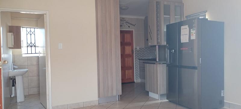 2 Bedroom Property for Sale in The Orchards Gauteng