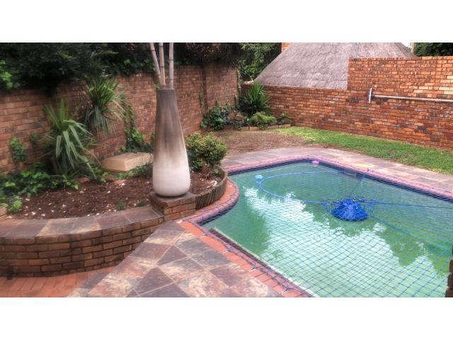 To Let 3 Bedroom Property for Rent in Garsfontein Gauteng