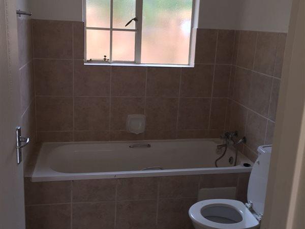 To Let 2 Bedroom Property for Rent in Sinoville Gauteng