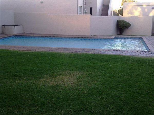 To Let 2 Bedroom Property for Rent in Vorna Valley Gauteng