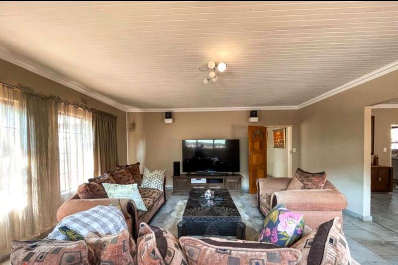 4 Bedroom Property for Sale in Sunward Park Gauteng