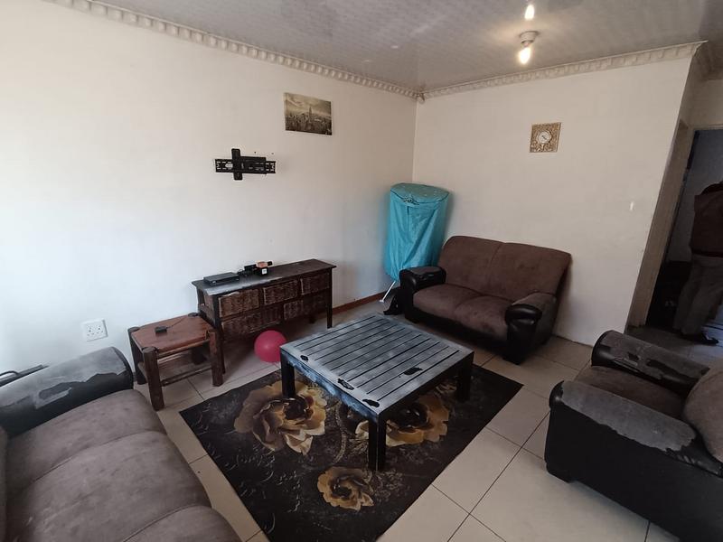 2 Bedroom Property for Sale in Fleurhof Gauteng