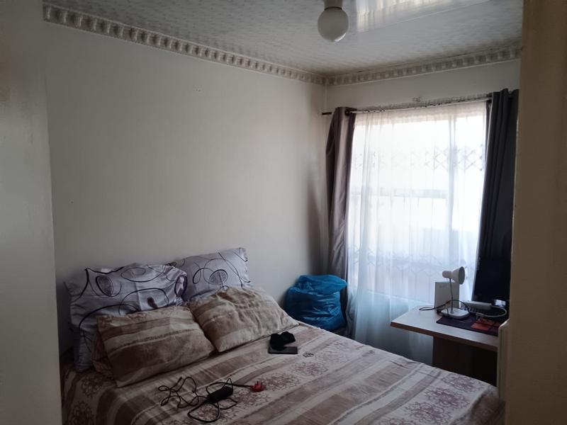 2 Bedroom Property for Sale in Fleurhof Gauteng