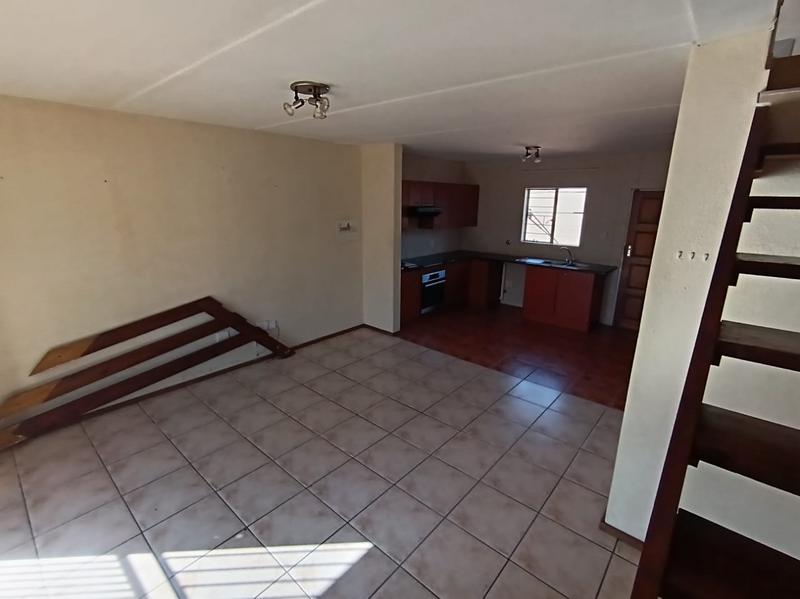 2 Bedroom Property for Sale in Florida Glen Gauteng