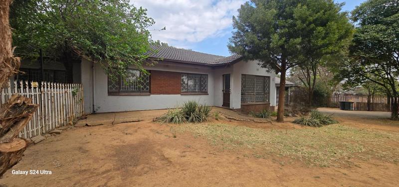 To Let 3 Bedroom Property for Rent in Elspark Gauteng