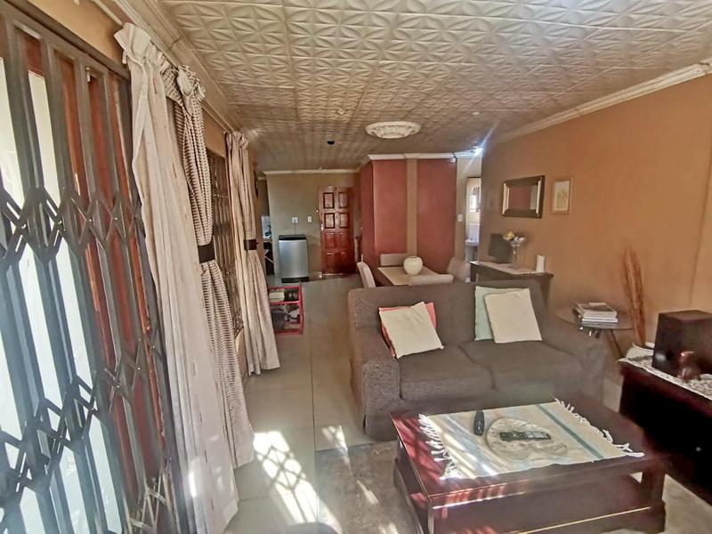 2 Bedroom Property for Sale in Birch Acres Gauteng