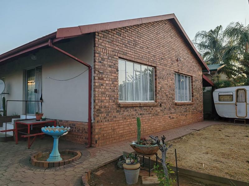 4 Bedroom Property for Sale in Pretoria Gardens Gauteng