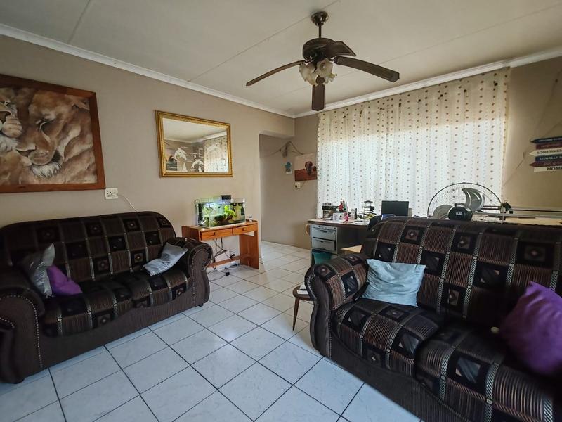 4 Bedroom Property for Sale in Pretoria Gardens Gauteng