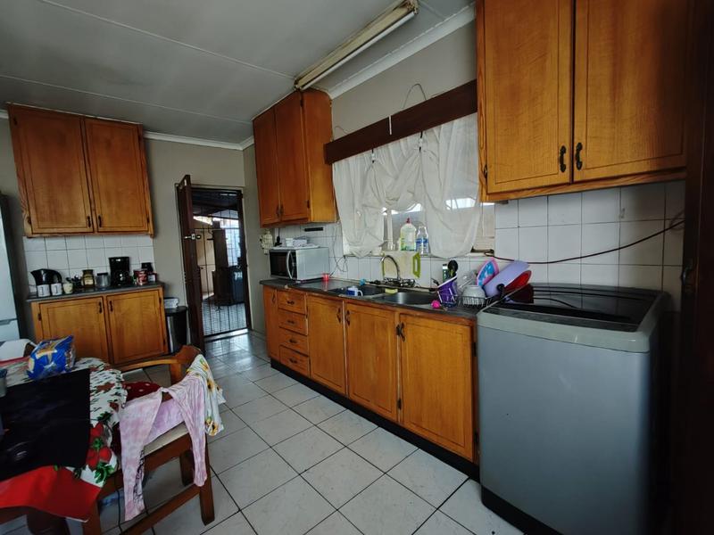 4 Bedroom Property for Sale in Pretoria Gardens Gauteng