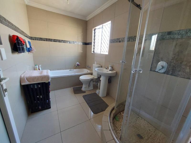 4 Bedroom Property for Sale in Philip Nel Park Gauteng