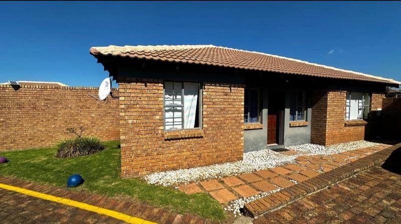 3 Bedroom Property for Sale in Halfway House Gauteng