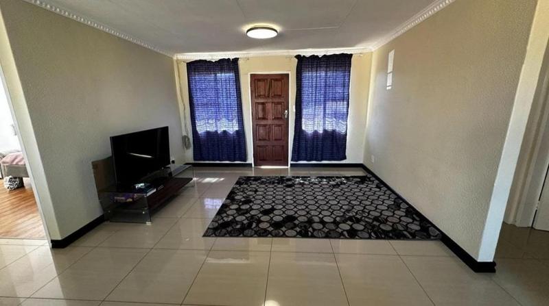 3 Bedroom Property for Sale in Halfway House Gauteng