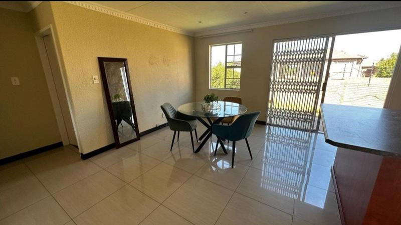 3 Bedroom Property for Sale in Halfway House Gauteng