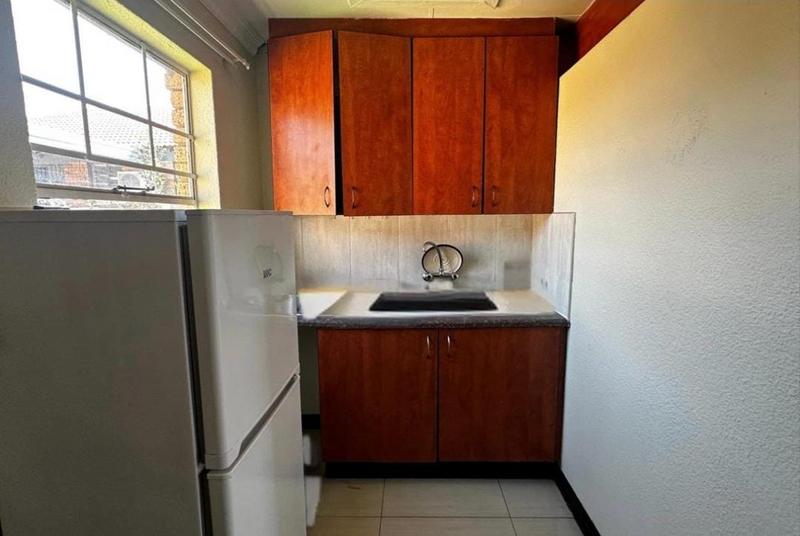 3 Bedroom Property for Sale in Halfway House Gauteng