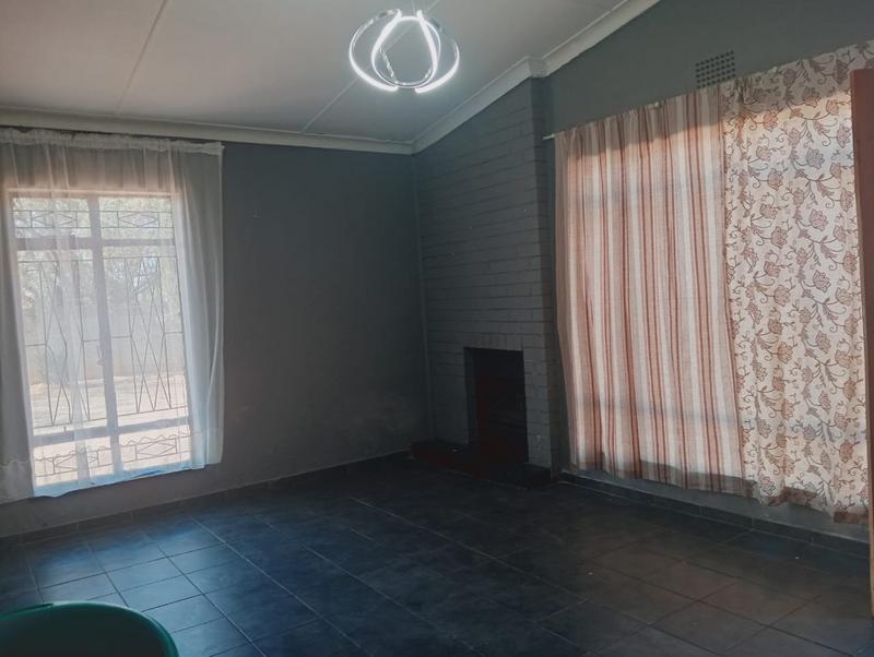 To Let 4 Bedroom Property for Rent in Sonland Park Gauteng