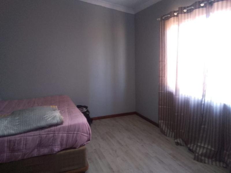 To Let 4 Bedroom Property for Rent in Sonland Park Gauteng